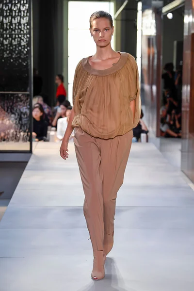 Look 34